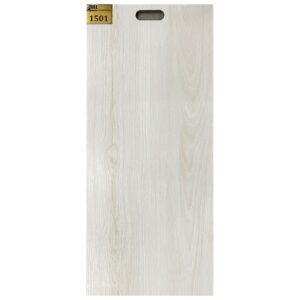 پارکت لمینت فورآل 4All؛ زیبایی، دوام و سبک خاص زندگی پارکت لمینت فورال فقط یک کفپوش نیست؛ یک انتخاب لوکس برای خانهای گرم، شیک و مدرن است. با الهام از بافت طبیعی چوب و طراحیهای منحصربهفرد، پارکتهای زدایکس روحی تازه به دکوراسیون منزل میبخشند و فضایی دلنشین و چشمنواز خلق میکنند. چه سبک دکوراسیون شما کلاسیک باشد، چه مدرن یا مینیمال، پارکت لمینت فورآل با تنوعی بینظیر در رنگ و طرح، با هر سلیقهای هماهنگ میشود. کیفیت ساخت بالا، مقاومت در برابر خط و خش و نصب آسان از دیگر ویژگیهایی است که این محصول را به انتخابی هوشمندانه تبدیل میکند. ویژگیهای پارکت لمینت 4All: *طراحی شبیه چوب طبیعی با جلوهای گرم و واقعی *مناسب برای انواع فضاهای خانگی *ساختار مقاوم در برابر فشار، رطوبت و سایش *مقاوم در برابر نورآفتاب و شعله سیگار *نصب سریع و تمیز با سیستم کلیک ولینگه *نگهداری آسان و عمر طولانی